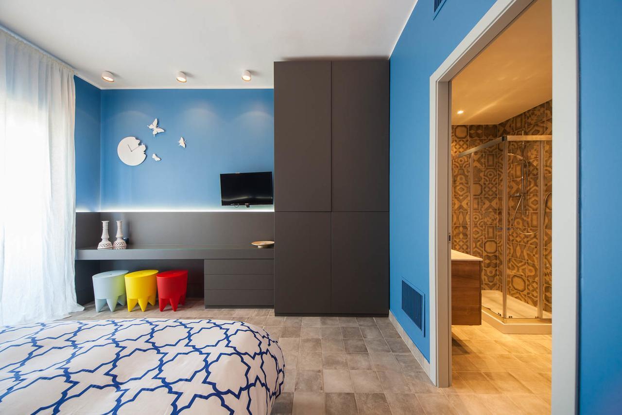 Double or Twin Room Sea View