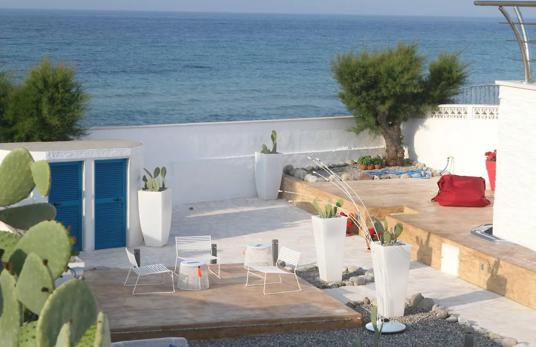 Beauty Beach Villa-1