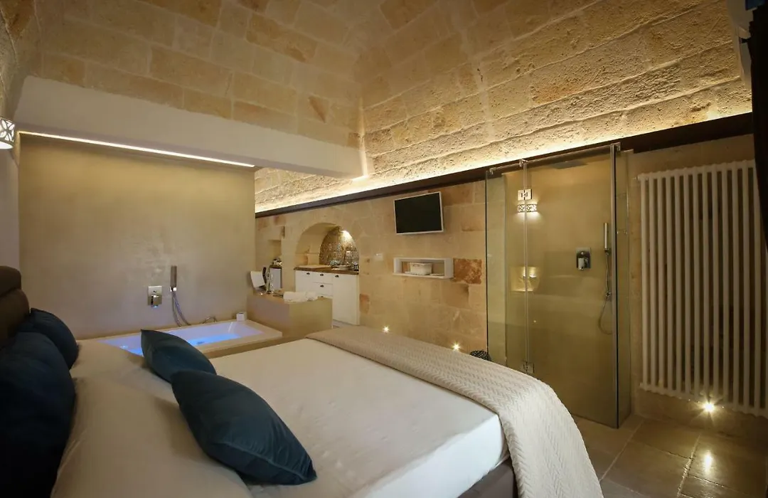 Suite 52-1