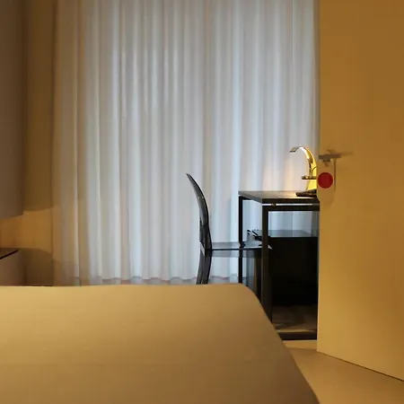 Golden Suites 50-3